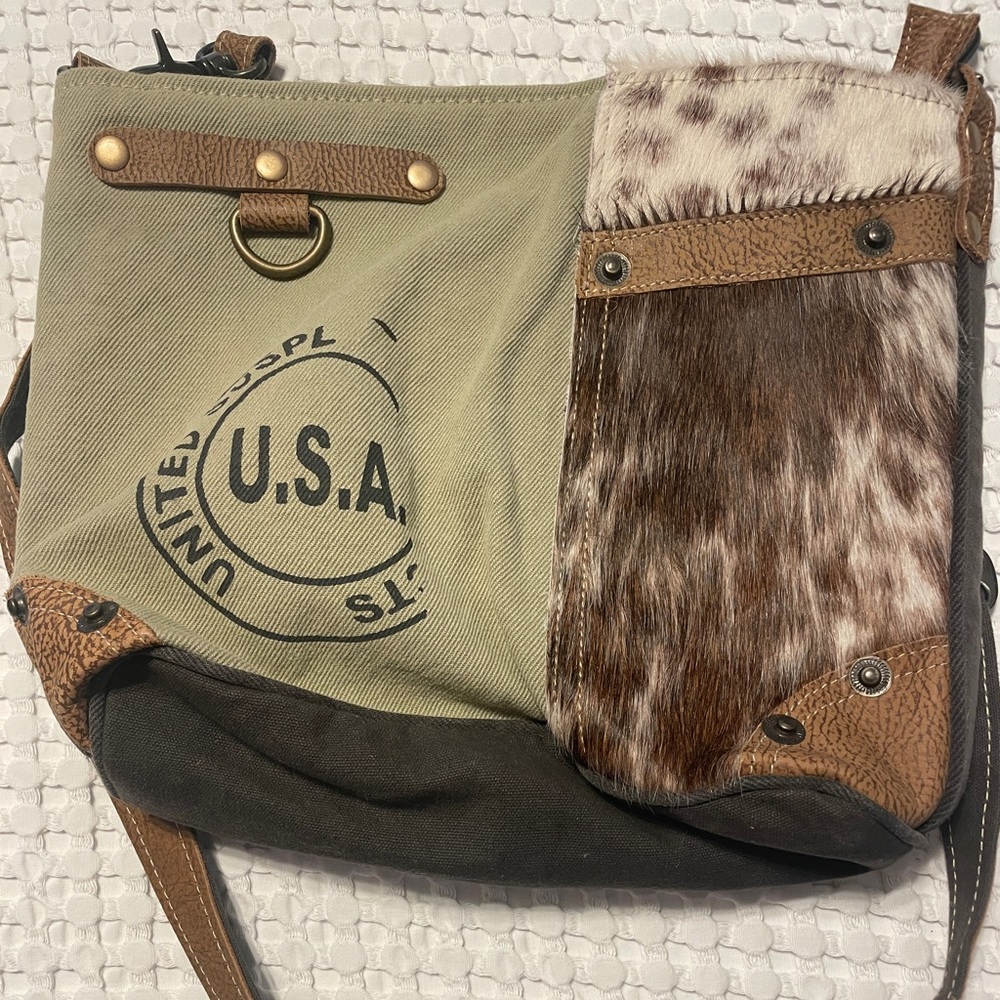 Myra Bag excellent condition